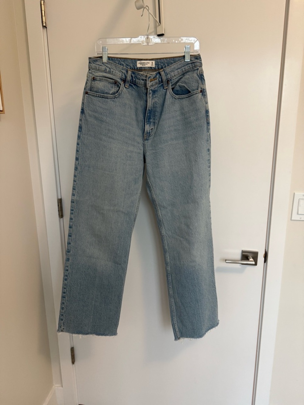 A&F NWT 90s Relaxed